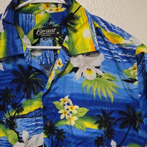 Vibrant Blue and Yellow Casual Button Down Shirt - Picture 4 of 4
